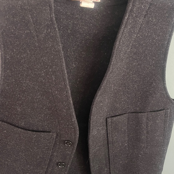Filson Mackinaw Wool Vest - Picture 4 of 16